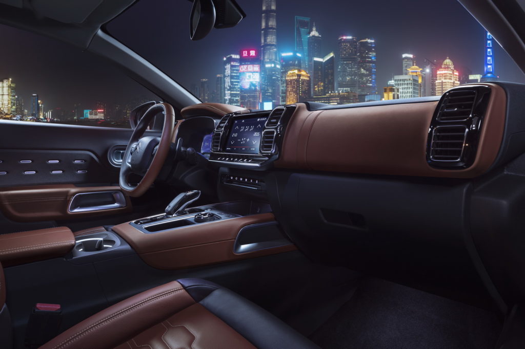 Citroen revela C5 Aircross! 15