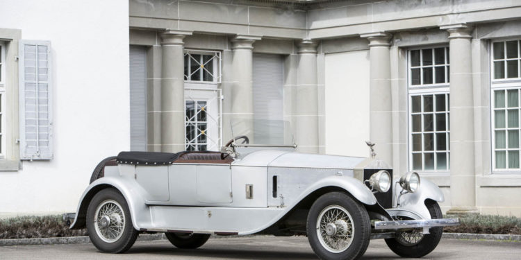 Estes automóveis foram encontrados num Castelo na Suiça! 19