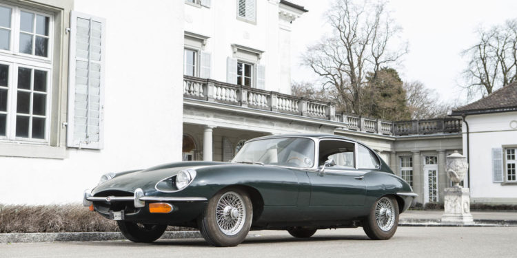 Estes automóveis foram encontrados num Castelo na Suiça! 30