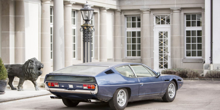 Estes automóveis foram encontrados num Castelo na Suiça! 26