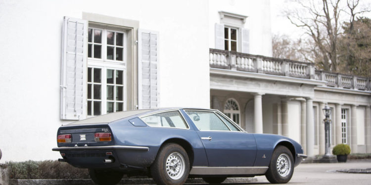 Estes automóveis foram encontrados num Castelo na Suiça! 25