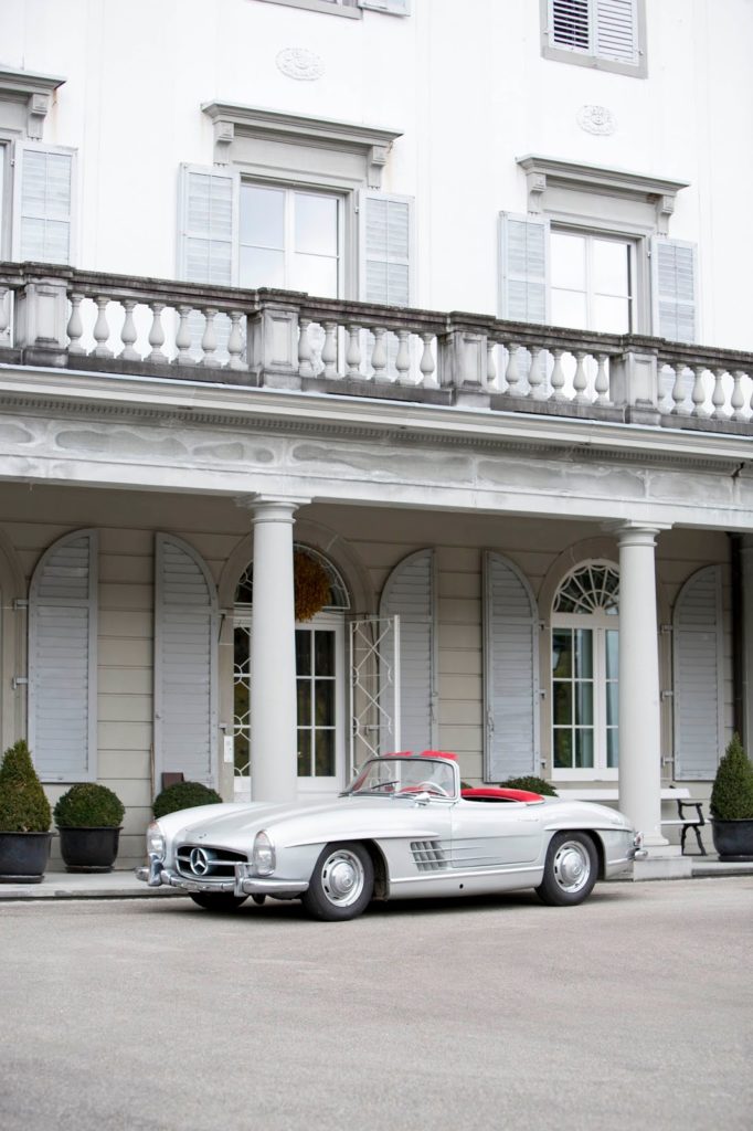 Estes automóveis foram encontrados num Castelo na Suiça! 16