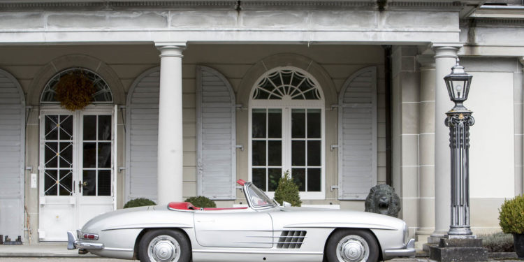 Estes automóveis foram encontrados num Castelo na Suiça! 21