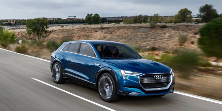 Audi já aceita reservas para o novo SUV E-Tron! 14