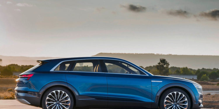 Audi já aceita reservas para o novo SUV E-Tron! 13