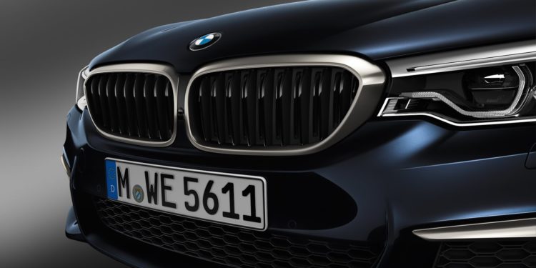 BMW 550d xDrive 2018: 4 Turbos e 400cv num diesel! 34