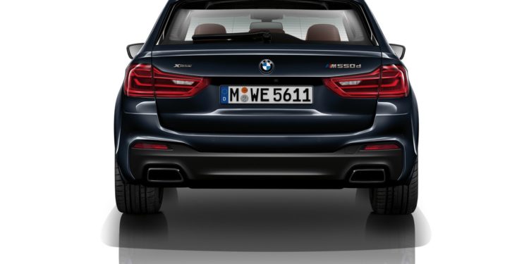 BMW 550d xDrive 2018: 4 Turbos e 400cv num diesel! 31
