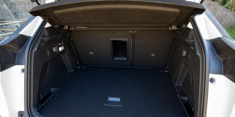 Peugeot 3008 1.6 BlueHDi Allure: Estivemos ao volante do carro do ano! 46