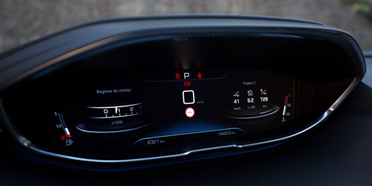 Peugeot 3008 1.6 BlueHDi Allure: Estivemos ao volante do carro do ano! 39
