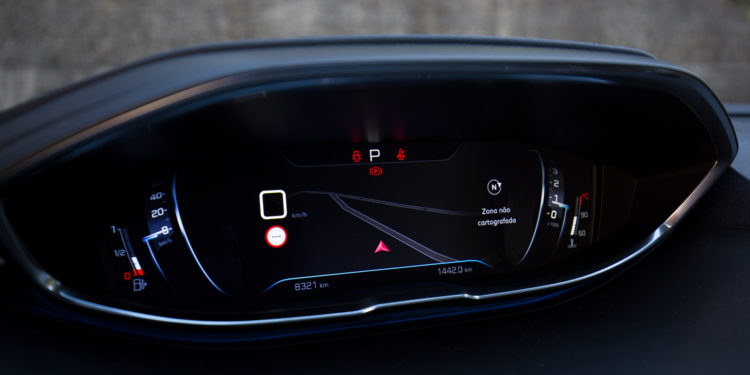 Peugeot 3008 1.6 BlueHDi Allure: Estivemos ao volante do carro do ano! 36