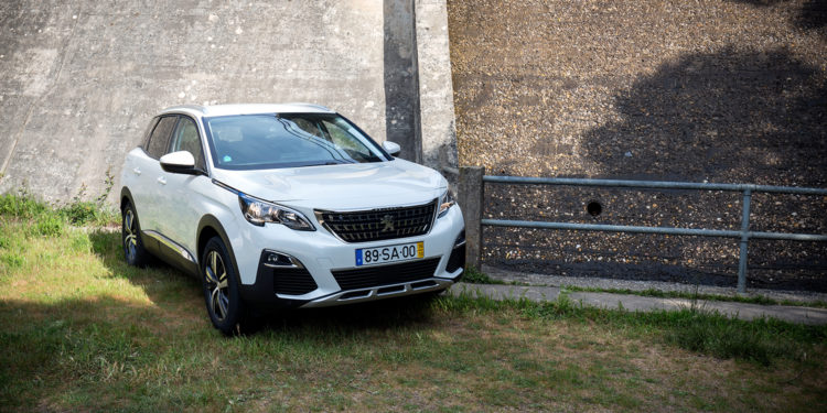Peugeot 3008 1.6 BlueHDi Allure: Estivemos ao volante do carro do ano! 37