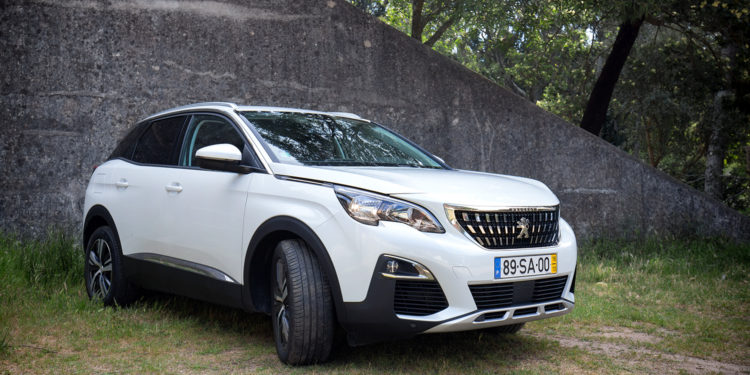 Peugeot 3008 1.6 BlueHDi Allure: Estivemos ao volante do carro do ano! 34