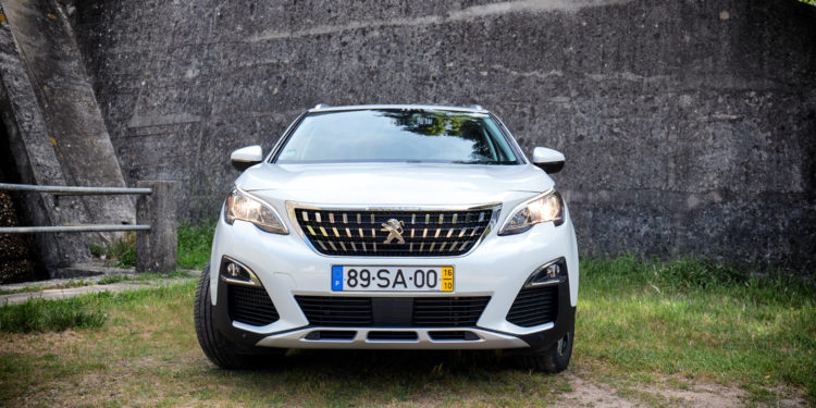 Peugeot 3008 1.6 BlueHDi Allure: Estivemos ao volante do carro do ano! 33
