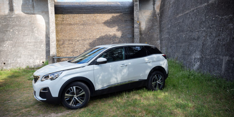 Peugeot 3008 1.6 BlueHDi Allure: Estivemos ao volante do carro do ano! 30