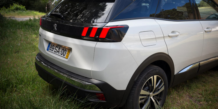 Peugeot 3008 1.6 BlueHDi Allure: Estivemos ao volante do carro do ano! 31