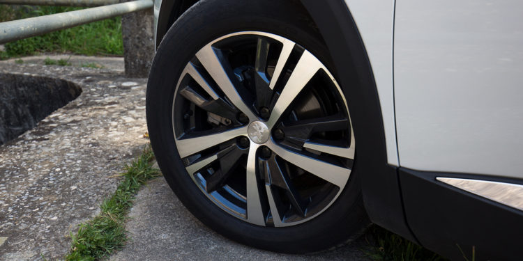 Peugeot 3008 1.6 BlueHDi Allure: Estivemos ao volante do carro do ano! 29