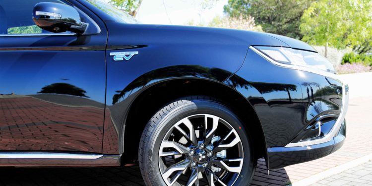 Mitsubishi Outlander PHEV: Polivalência ecológica! 33