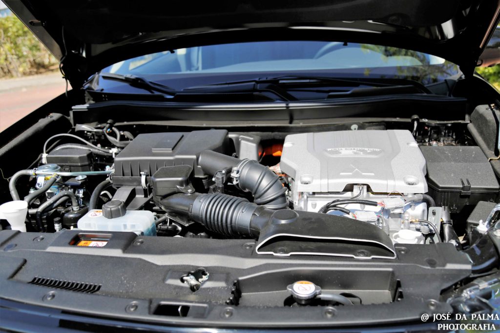 Mitsubishi Outlander PHEV: Polivalência ecológica! 23