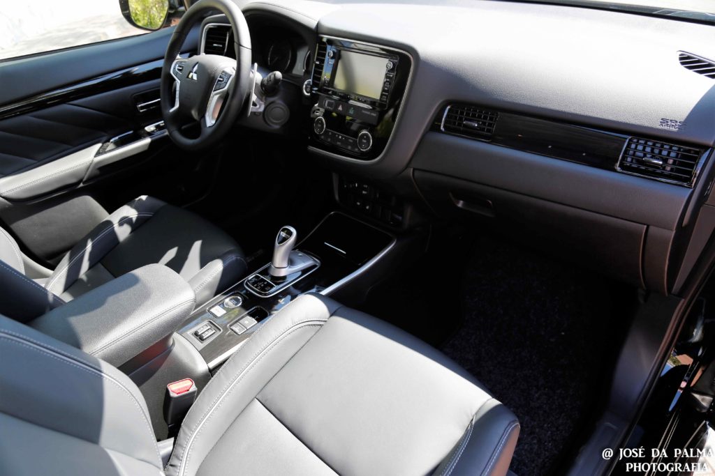 Mitsubishi Outlander PHEV: Polivalência ecológica! 20