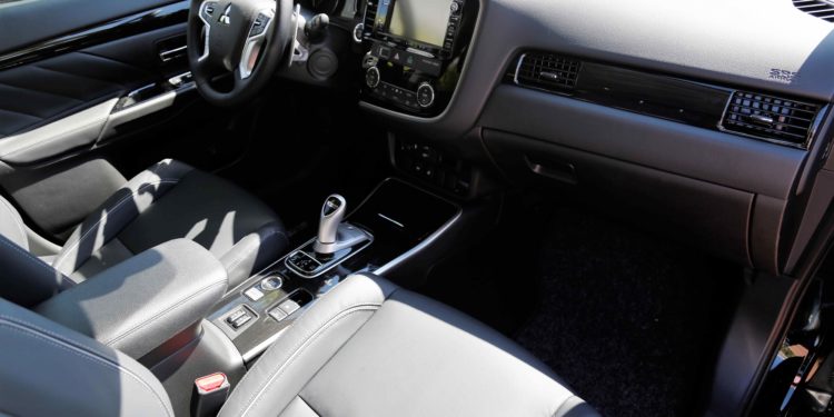 Mitsubishi Outlander PHEV: Polivalência ecológica! 72