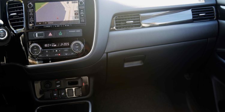Mitsubishi Outlander PHEV: Polivalência ecológica! 67