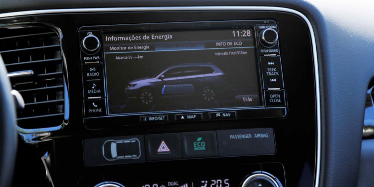 Mitsubishi Outlander PHEV: Polivalência ecológica! 55