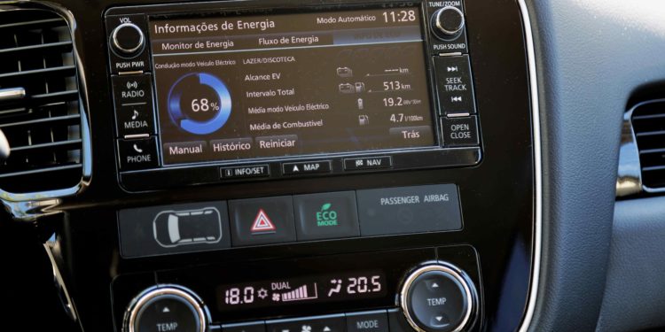 Mitsubishi Outlander PHEV: Polivalência ecológica! 56