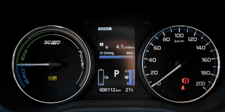 Mitsubishi Outlander PHEV: Polivalência ecológica! 53