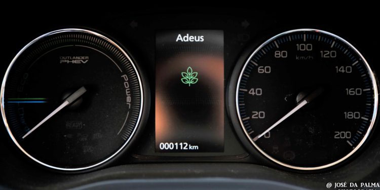 Mitsubishi Outlander PHEV: Polivalência ecológica! 48