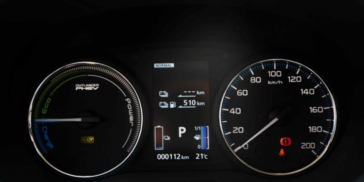 Mitsubishi Outlander PHEV: Polivalência ecológica! 46