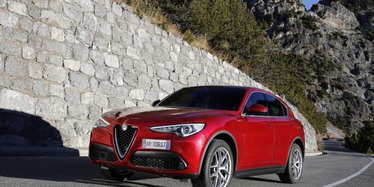 Alfa Romeo lança Stelvio na Europa! 21