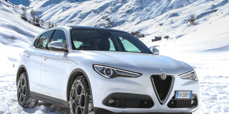 Alfa Romeo lança Stelvio na Europa! 18