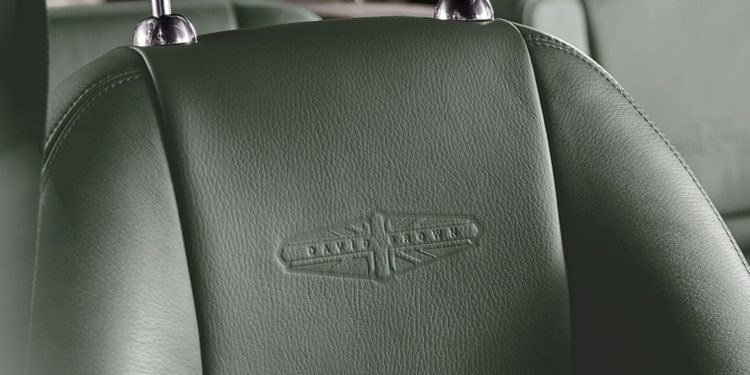 A David Brown Automotive altera Mini´s Antigos! 25