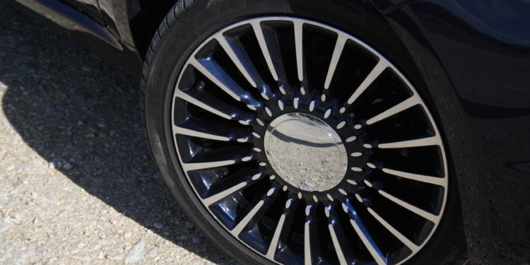 FIAT 500C 1.3 Multijet Riva: Exclusividade dos mares para a cidade! 73