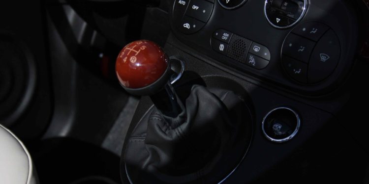 FIAT 500C 1.3 Multijet Riva: Exclusividade dos mares para a cidade! 51