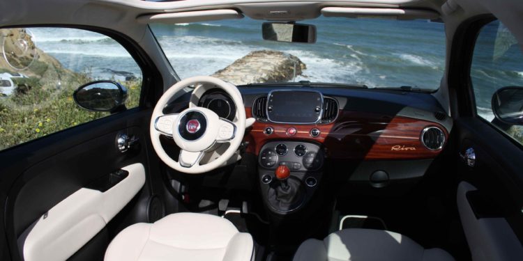 FIAT 500C 1.3 Multijet Riva: Exclusividade dos mares para a cidade! 47