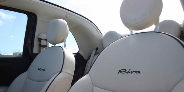FIAT 500C 1.3 Multijet Riva: Exclusividade dos mares para a cidade! 46