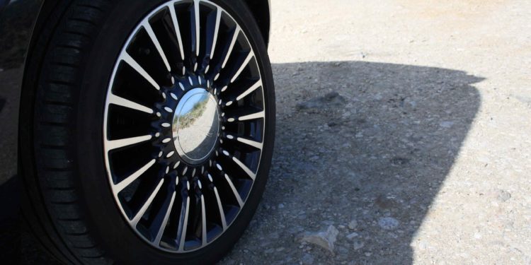 FIAT 500C 1.3 Multijet Riva: Exclusividade dos mares para a cidade! 79