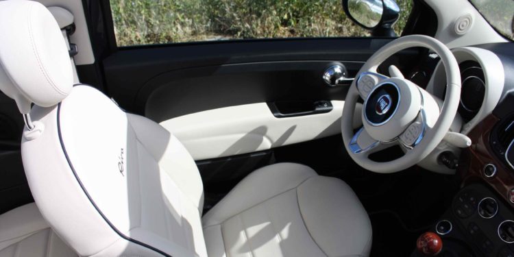 FIAT 500C 1.3 Multijet Riva: Exclusividade dos mares para a cidade! 31