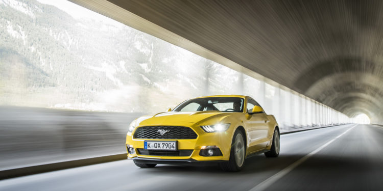 Ford vendeu cerca de 15.000 Mustang na Europa o ano passado! 19
