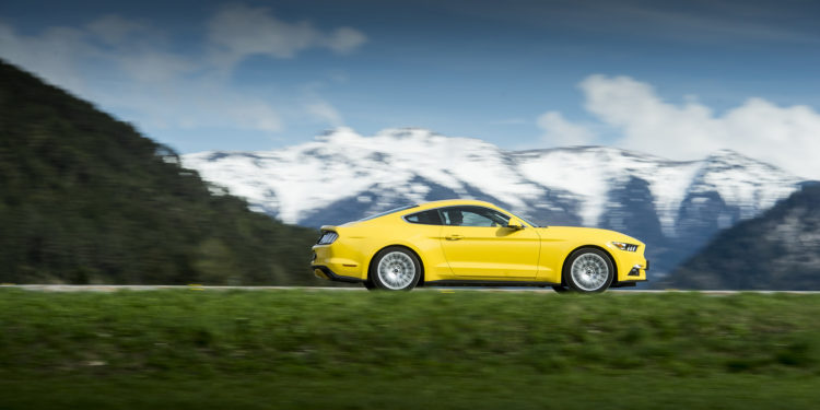 Ford vendeu cerca de 15.000 Mustang na Europa o ano passado! 20