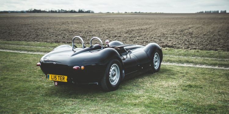 Lister produz 10 exemplares do Knobbly de 1950! 16