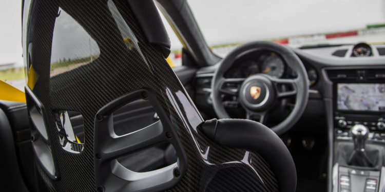 Porsche quer parar alguns clientes! 19