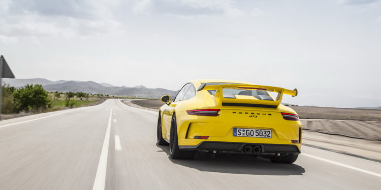 Porsche quer parar alguns clientes! 16