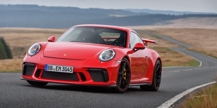 Porsche quer parar alguns clientes! 18