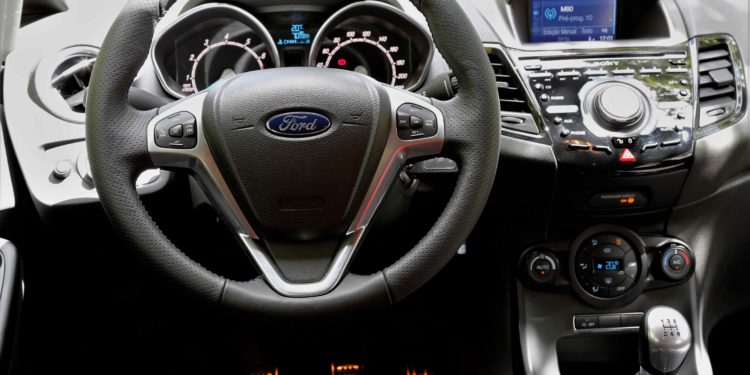 Ford Fiesta 1.0 Ecoboost ST Line: Espírito ST! 28