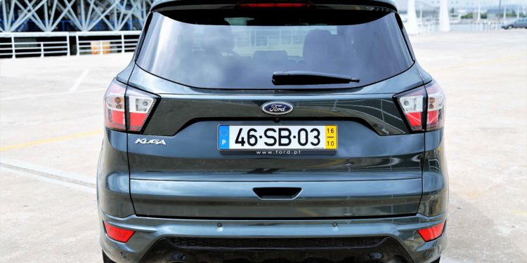 Ford Kuga 1.5 TDCi ST Line: Qualidade americana! 70