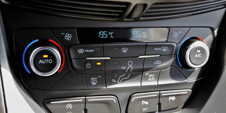 Ford Kuga 1.5 TDCi ST Line: Qualidade americana! 39