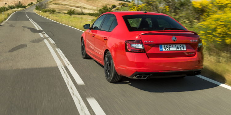 A nova Skoda Octavia VRS 245 em 36 fotos! 37