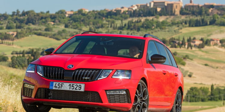 A nova Skoda Octavia VRS 245 em 36 fotos! 33